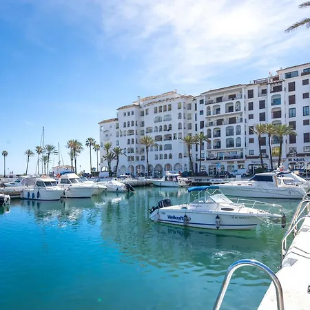 26 Front Row Penthouse Golf And Sea Views Duquesa Andalusia Манилва
