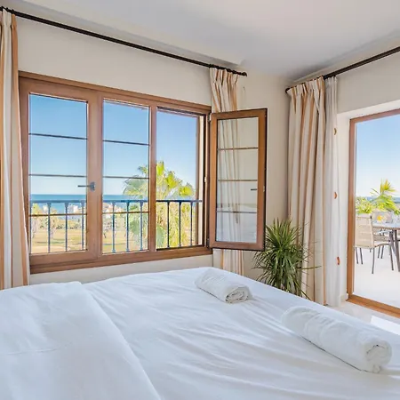 Апартаменты 26 Front Row Penthouse Golf And Sea Views Duquesa Andalusia Манилва